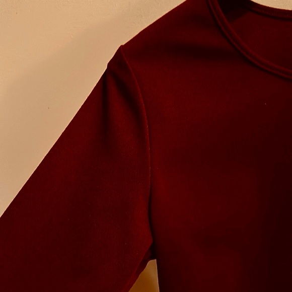 🤩 NWOT MAROON LONG SLEEVE SIZE L - GREAT QUALITY & SUPER SOFT CROP TOP 🤩 - Picture 5 of 11